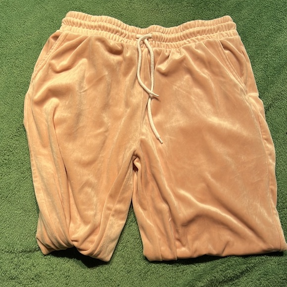 Velvet lounge jogger pants! - Picture 2 of 5